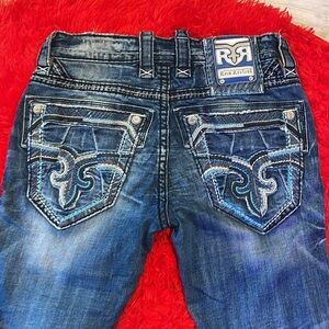 🔥 👖 Rock Revival “Sleets” Slim Straight 👖 🔥